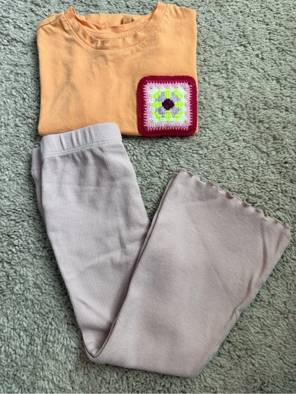 GAP Mauve Flare Knit Leggings